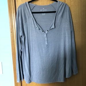 American Eagle Grey Long Sleeve
